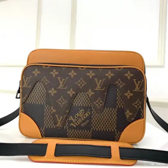 Fake Louis Bags VUITTON AMAZONE LOUIS MESSENGER NANO 0501